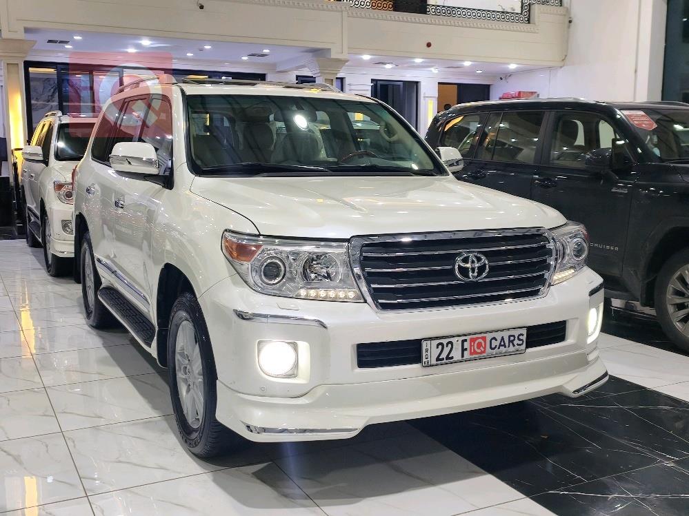 تويوتا لاندكروزر